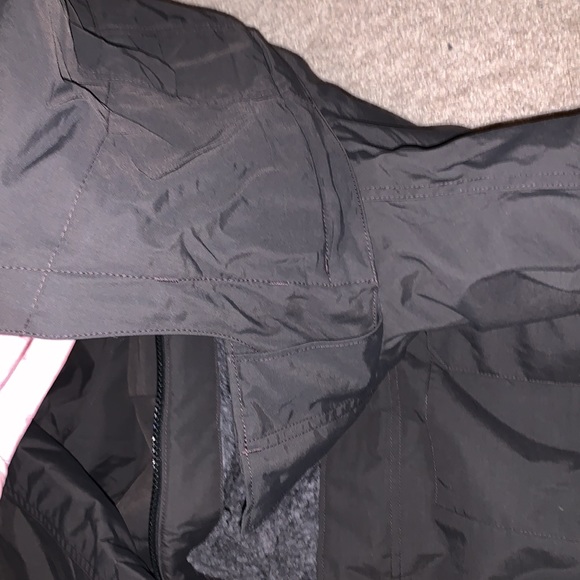 Patagonia Isthmus Parka - Picture 3 of 5